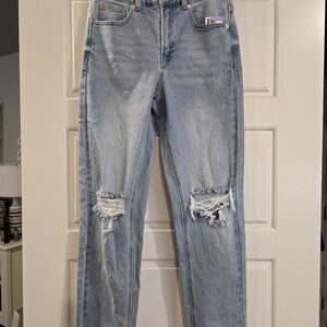 Light Wash Distressed Straight-Leg Jeans – Women